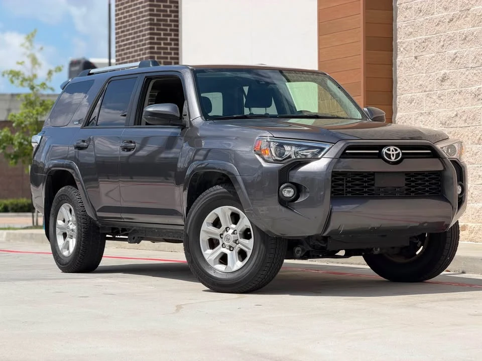 2015 Toyota 4Runner 5th Gen - Image 5 of 12