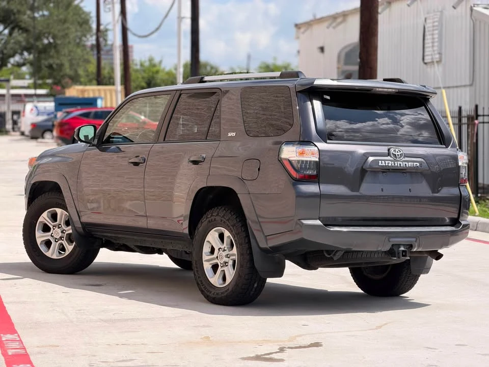 2015 Toyota 4Runner 5th Gen - Image 3 of 12