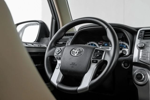 2015 Toyota 4Runner 5th Gen - Image 18 of 21