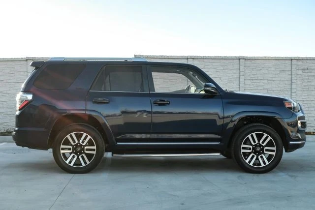 2015 Toyota 4Runner 5th Gen - Image 9 of 21