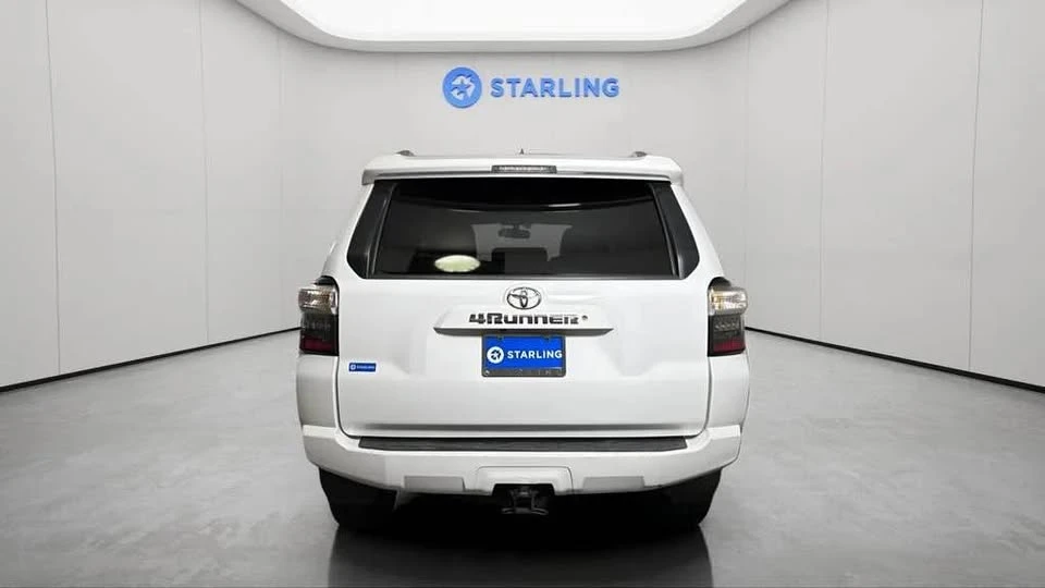 2015 Toyota 4Runner 5th Gen - Image 4 of 15