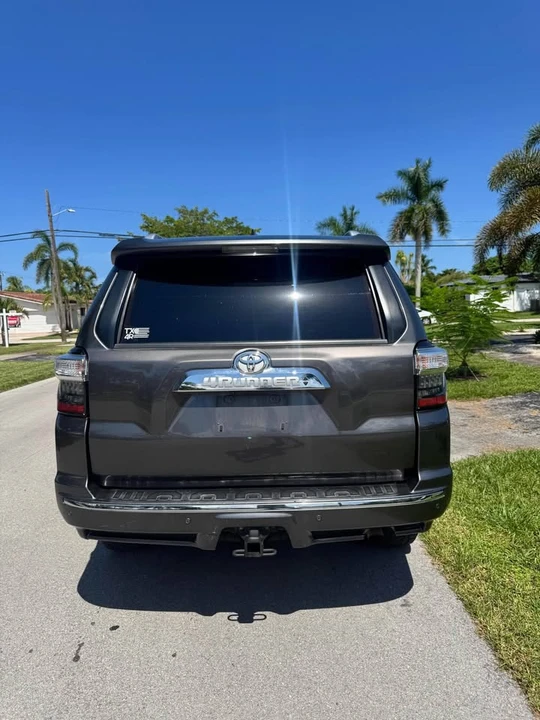 2015 Toyota 4Runner 5th Gen - Image 5 of 12