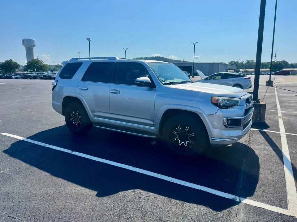 2015 Toyota 4Runner 5th Gen - Image 4 of 7
