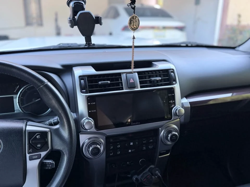 2015 Toyota 4Runner 5th Gen - Image 7 of 12