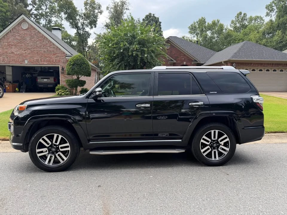 2015 Toyota 4Runner 5th Gen - Image 2 of 10