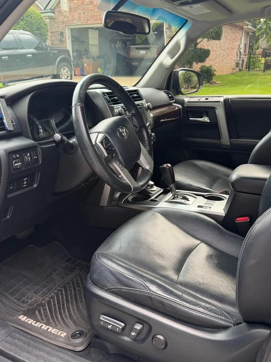 2015 Toyota 4Runner 5th Gen - Image 6 of 10