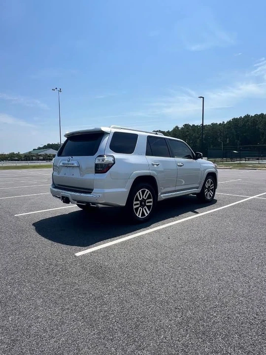 2015 Toyota 4Runner 5th Gen - Image 7 of 16