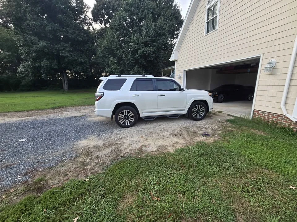 2015 Toyota 4Runner 5th Gen - Image 2 of 20