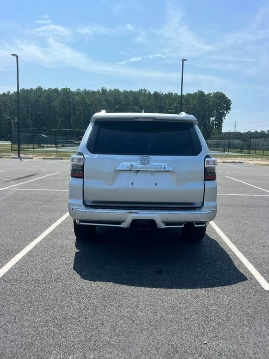 2015 Toyota 4Runner 5th Gen - Image 6 of 16