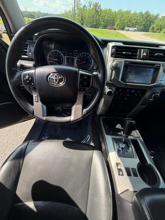 2015 Toyota 4Runner 5th Gen - Image 9 of 16