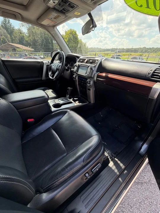 2015 Toyota 4Runner 5th Gen - Image 7 of 16
