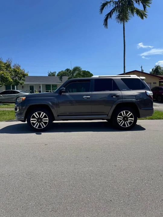 2015 Toyota 4Runner 5th Gen - Image 8 of 12
