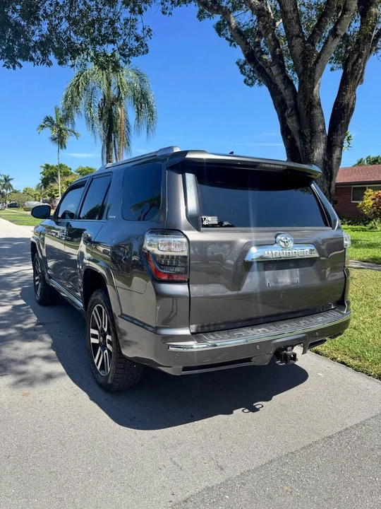2015 Toyota 4Runner 5th Gen - Image 6 of 12