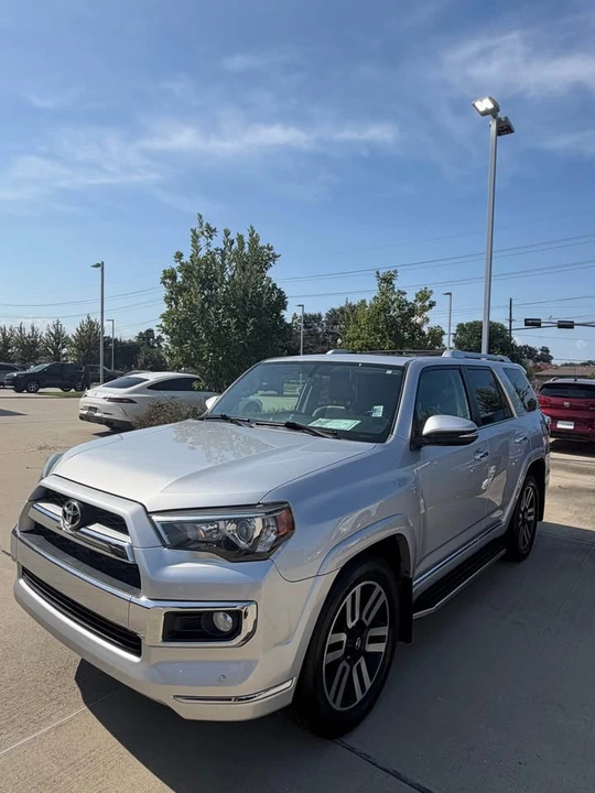 2015 Toyota 4Runner 5th Gen - Image 9 of 9