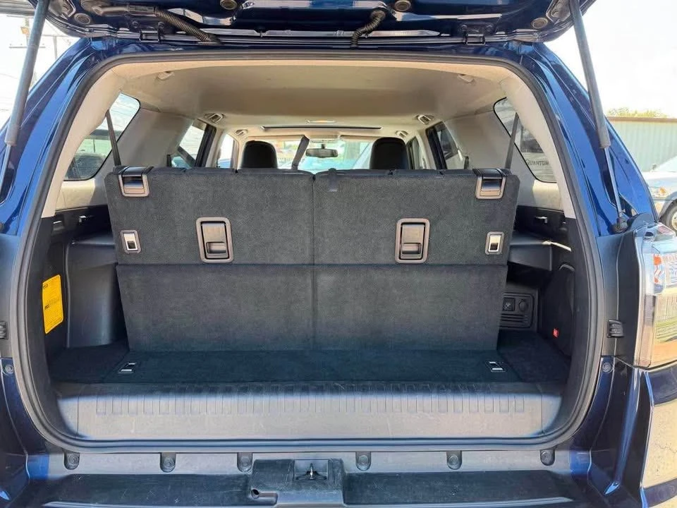 2015 Toyota 4Runner 5th Gen - Image 11 of 20