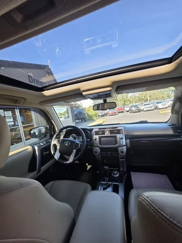 2015 Toyota 4Runner 5th Gen - Image 17 of 20
