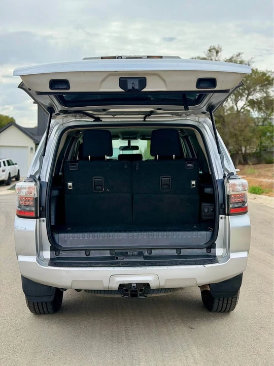 2015 Toyota 4Runner 5th Gen - Image 6 of 8