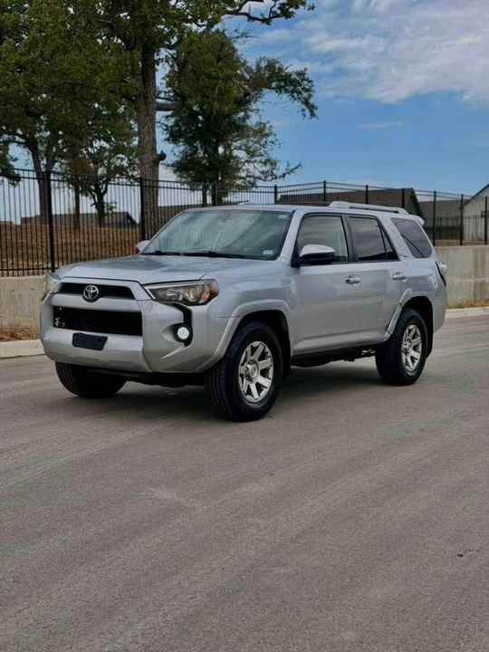2015 Toyota 4Runner 5th Gen - Image 2 of 8