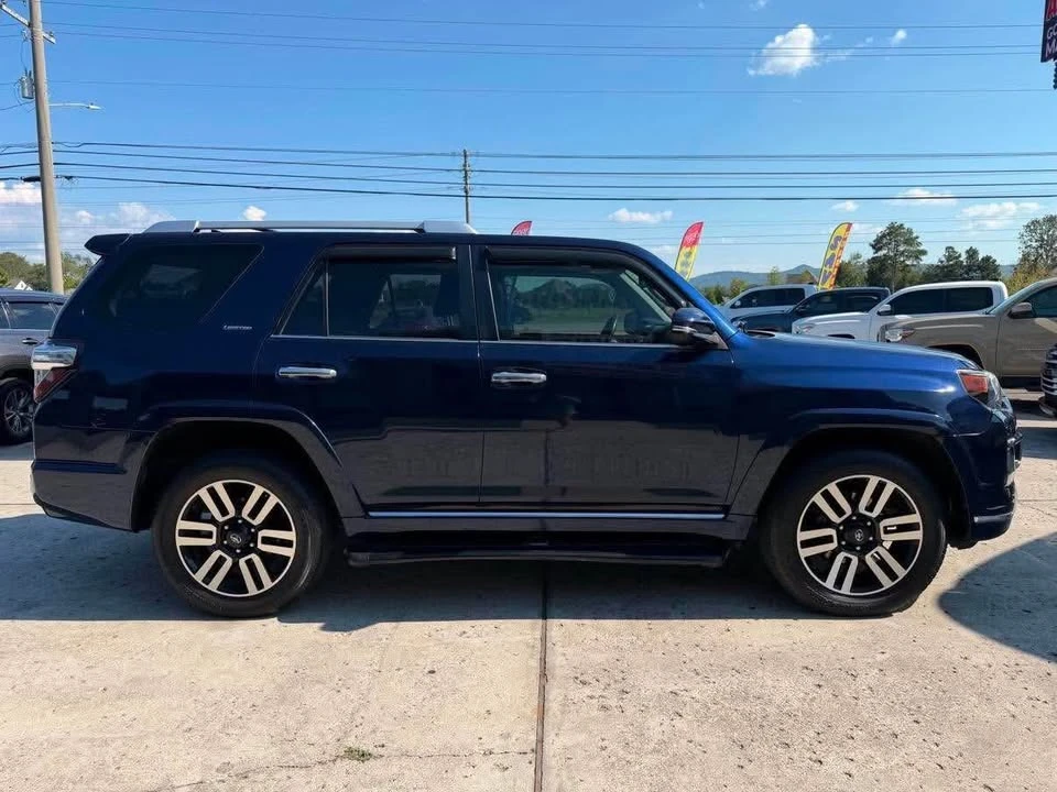 2015 Toyota 4Runner 5th Gen - Image 4 of 20