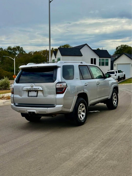 2015 Toyota 4Runner 5th Gen - Image 4 of 8