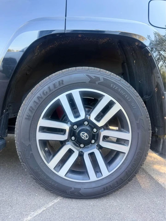 2015 Toyota 4Runner 5th Gen - Image 13 of 14