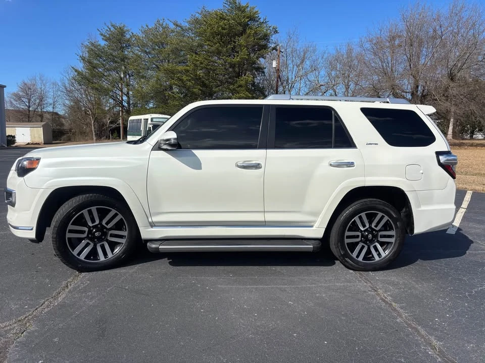 2015 Toyota 4Runner 5th Gen - Image 12 of 14