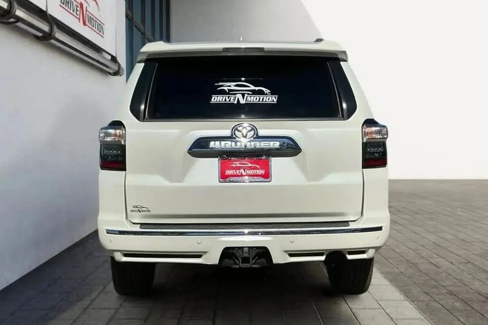 2015 Toyota 4Runner 5th Gen - Image 5 of 13