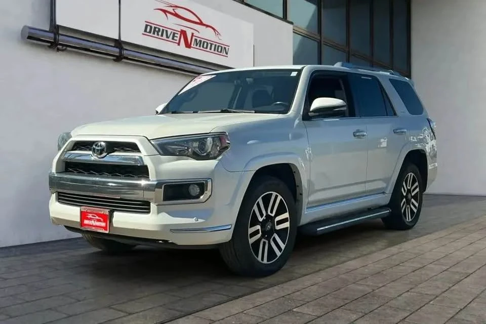 2015 Toyota 4Runner 5th Gen - Image 3 of 13