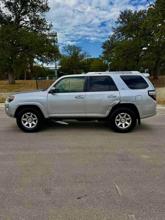 2015 Toyota 4Runner 5th Gen - Image 7 of 8