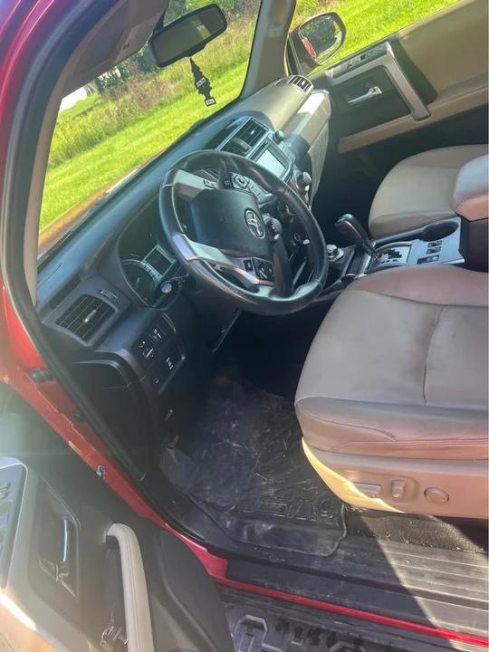 2015 Toyota 4Runner 5th Gen - Image 9 of 11