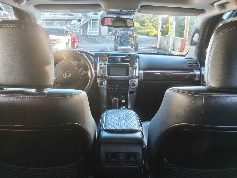 2015 Toyota 4Runner 5th Gen - Image 7 of 8