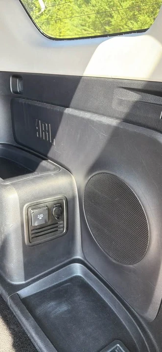2015 Toyota 4Runner 5th Gen - Image 11 of 15