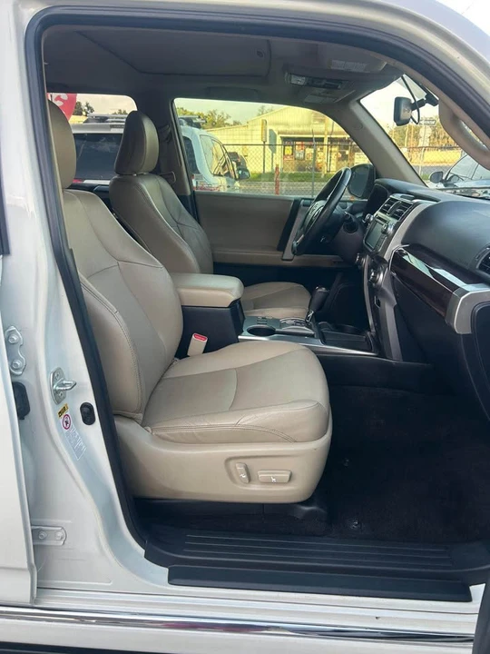 2015 Toyota 4Runner 5th Gen - Image 7 of 8