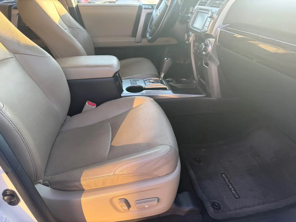 2015 Toyota 4Runner 5th Gen - Image 9 of 11