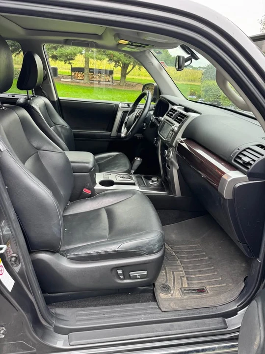 2015 Toyota 4Runner 5th Gen - Image 6 of 12