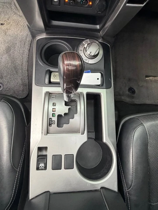 2015 Toyota 4Runner 5th Gen - Image 10 of 16