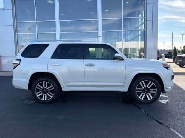 2015 Toyota 4Runner 5th Gen - Image 4 of 11