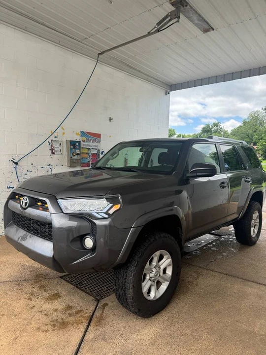 2015 Toyota 4Runner 5th Gen - Image 3 of 15