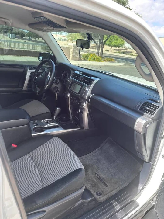 2015 Toyota 4Runner 5th Gen - Image 6 of 8