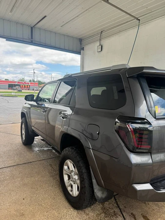 2015 Toyota 4Runner 5th Gen - Image 5 of 15