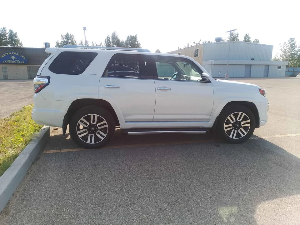 2015 Toyota 4Runner 5th Gen - Image 4 of 7