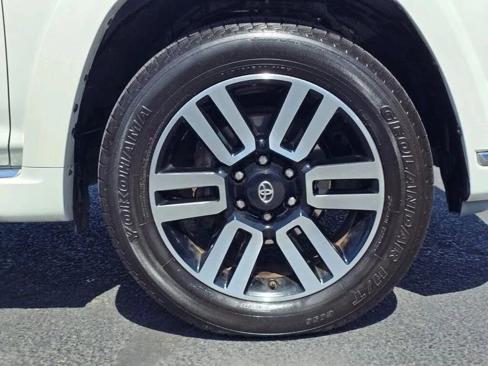 2015 Toyota 4Runner 5th Gen - Image 9 of 20