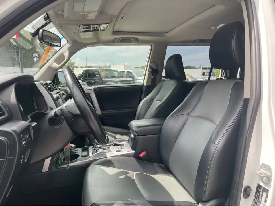 2015 Toyota 4Runner 5th Gen - Image 8 of 16