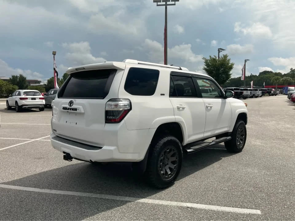 2015 Toyota 4Runner 5th Gen - Image 4 of 16