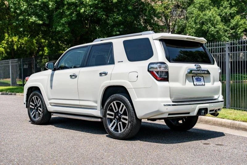 2015 Toyota 4Runner 5th Gen - Image 8 of 20