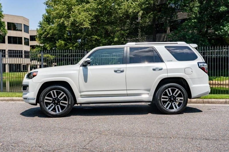 2015 Toyota 4Runner 5th Gen - Image 9 of 20