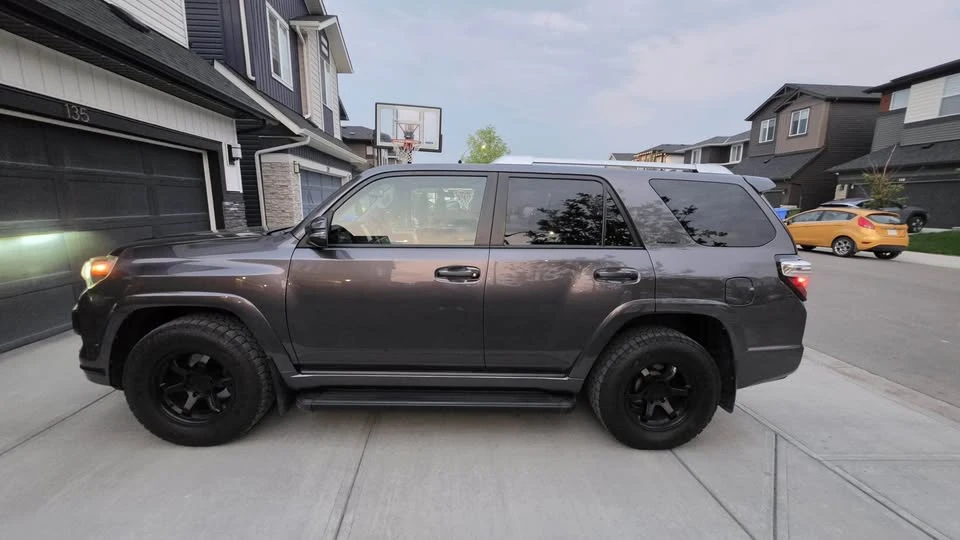 2015 Toyota 4Runner 5th Gen - Image 7 of 11