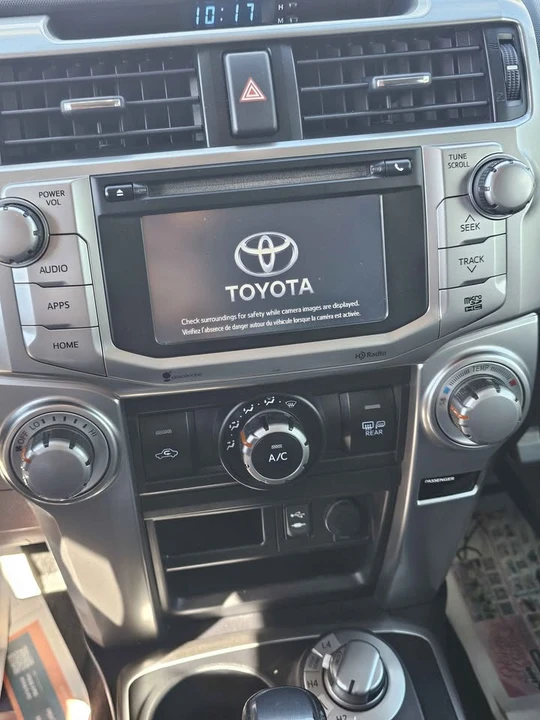 2015 Toyota 4Runner 5th Gen - Image 8 of 12