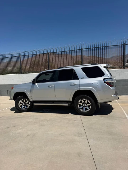 2015 Toyota 4Runner 5th Gen - Image 19 of 20