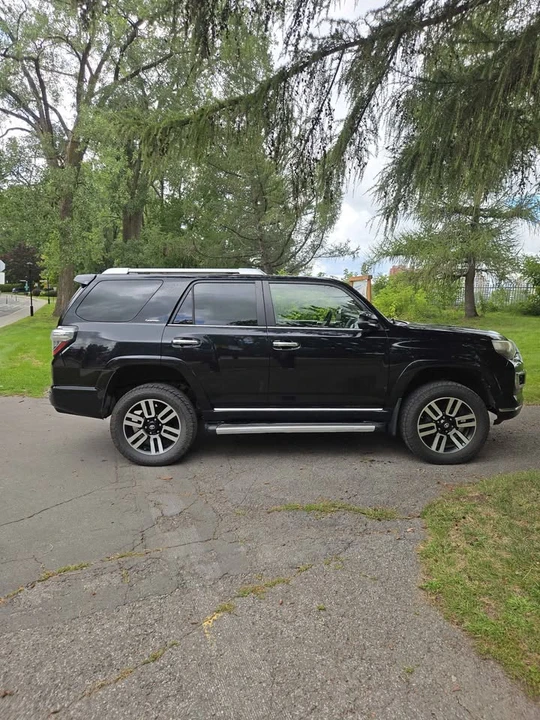 2015 Toyota 4Runner 5th Gen - Image 4 of 12